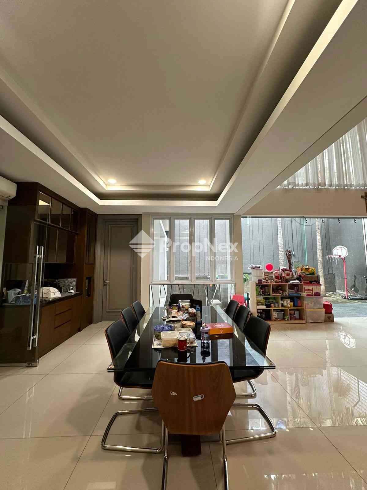 RUMAH MEWAH MINIMALIS PAKUWON INDAH